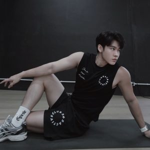 365 Sleeveless T-shirt