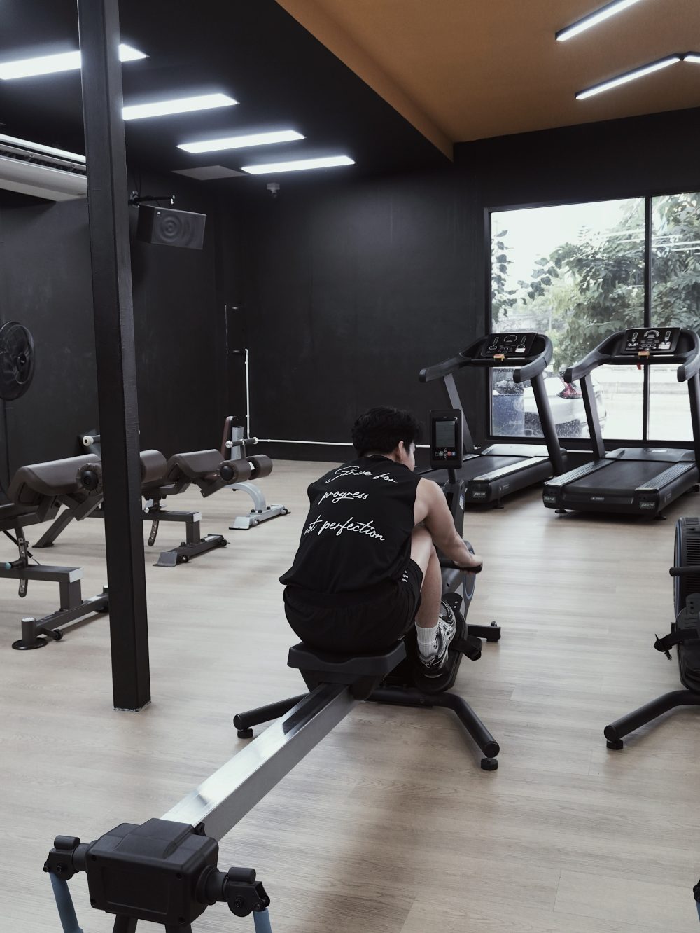 Processed with VSCO with fa1 preset 365 Sleeveless T-shirt