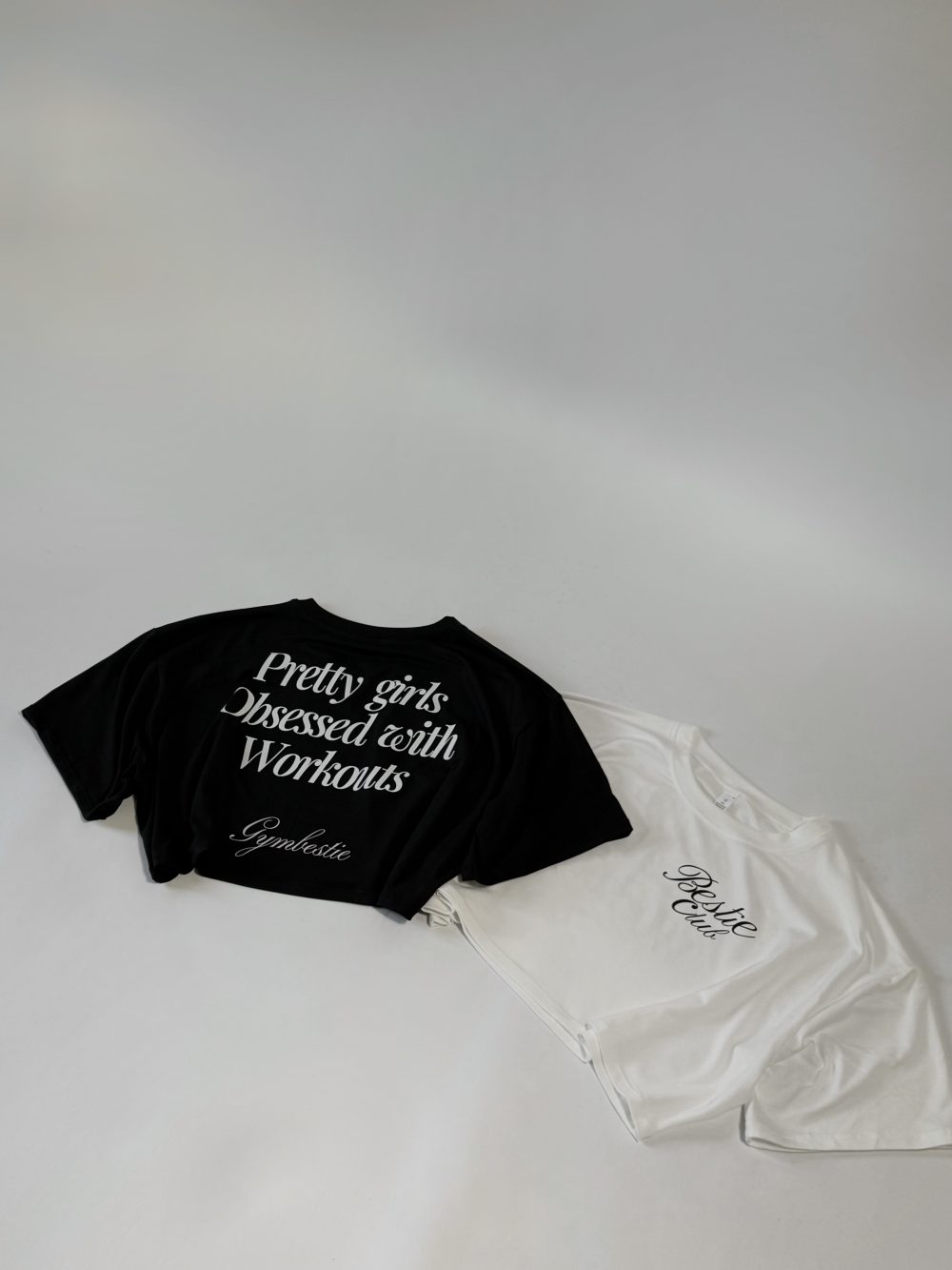 PRETTY GIRLS CROP TOP