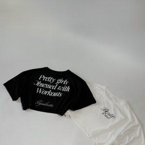 PRETTY GIRLS CROP TOP