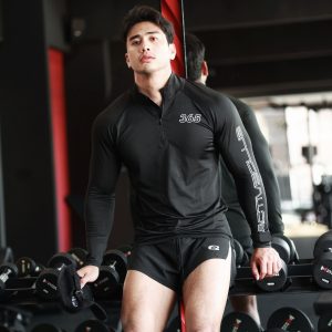 ”365 Endurance Quarter-Zip“