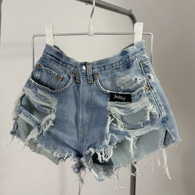 SUMMER JEANS